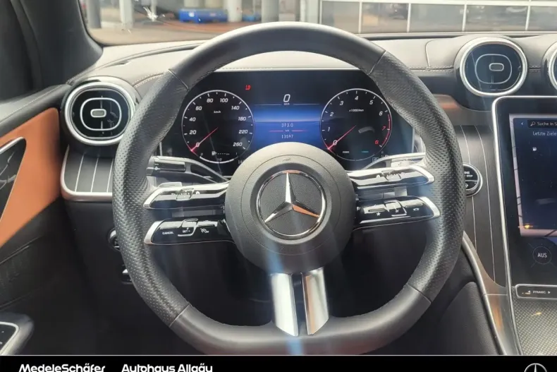 Mercedes-Benz GLC 200 din 2024 cu 13.602 km - oferta MER106370 - foto 13