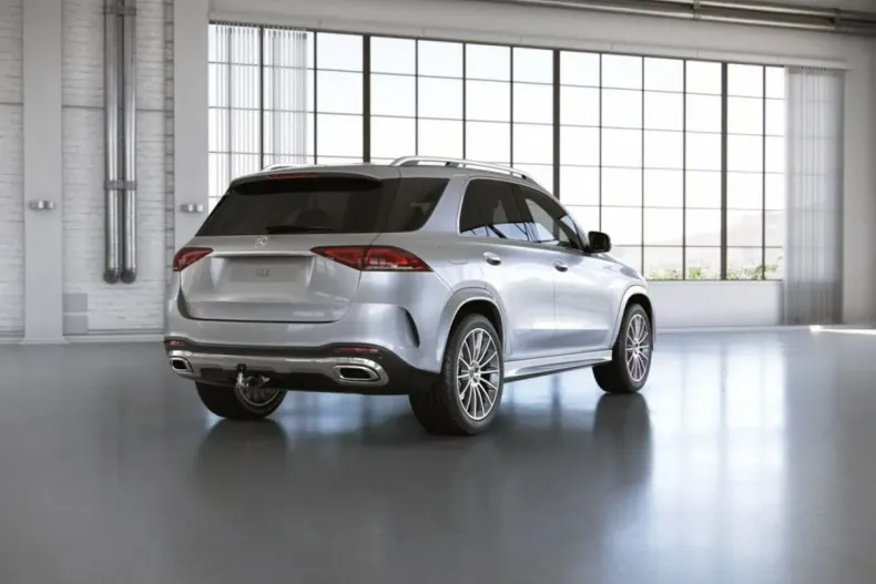 Mercedes-Benz GLE 400 din 2023 cu 43.851 km - oferta MER106381 - foto 3