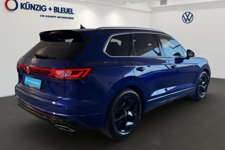 Volkswagen Touareg din 2024 cu 49.900 km - oferta VOL106387 - foto 3