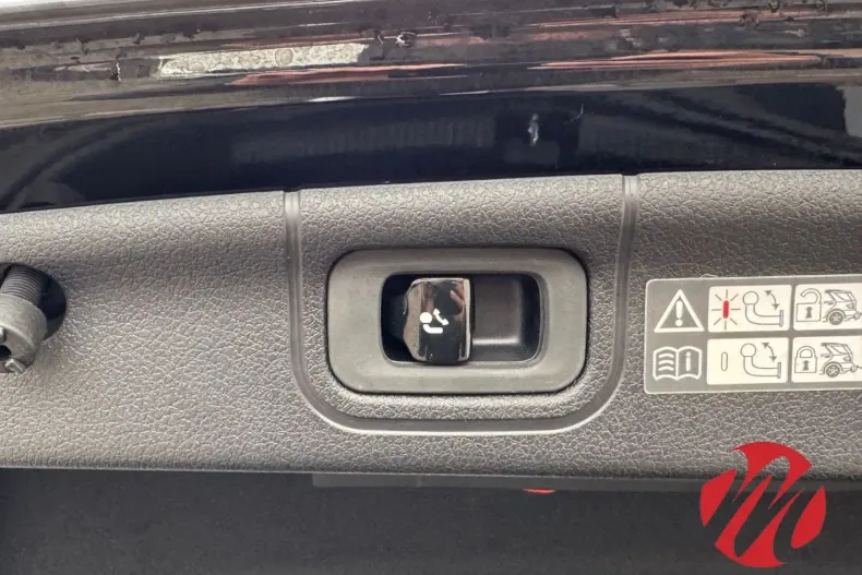 Mercedes-Benz C 300 din 2022 cu 73.400 km - oferta MER106393 - foto 14