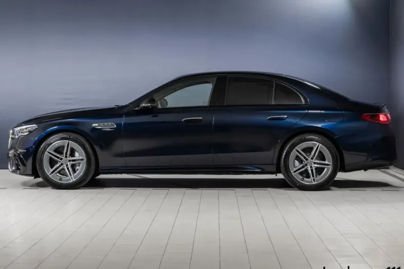 Mercedes-Benz E 53 AMG din 2024 cu 7.784 km - oferta MER106396 - foto 3