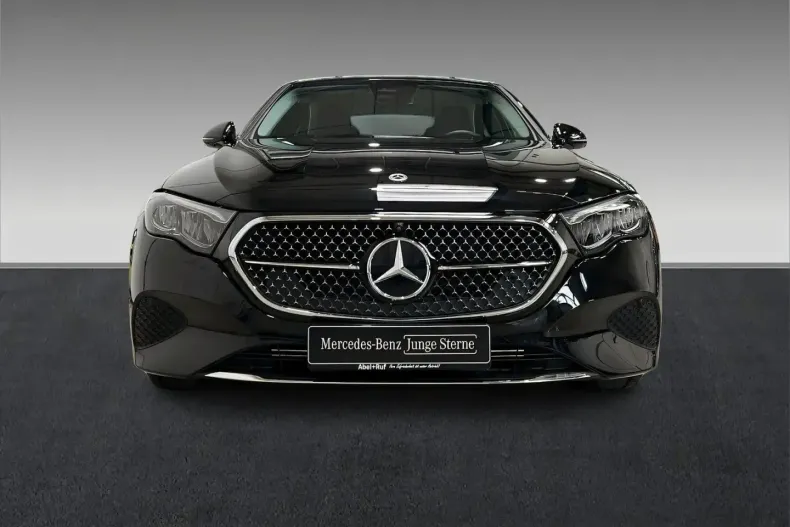 Mercedes-Benz E 450 din 2024 cu 7.376 km - oferta MER106404 - foto 3