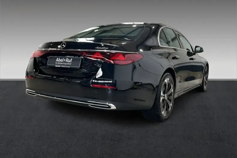 Mercedes-Benz E 450 din 2024 cu 7.376 km - oferta MER106404 - foto 5