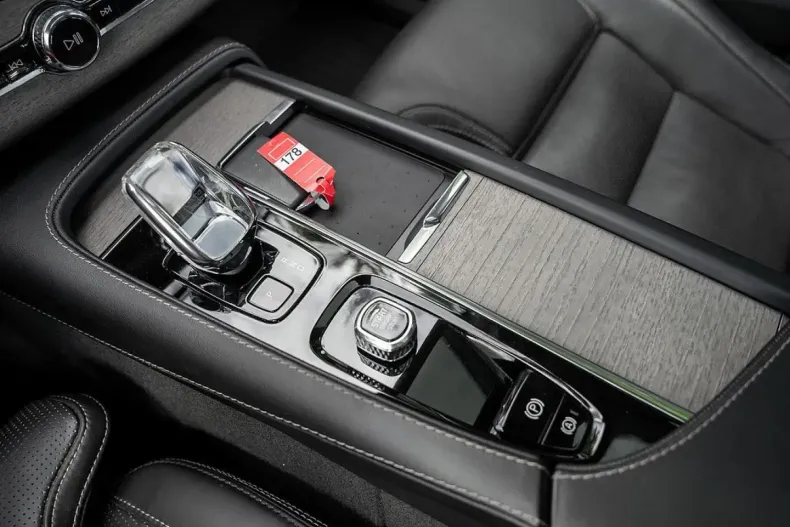 Volvo XC90 din 2022 cu 100.850 km - oferta VOL106407 - foto 17