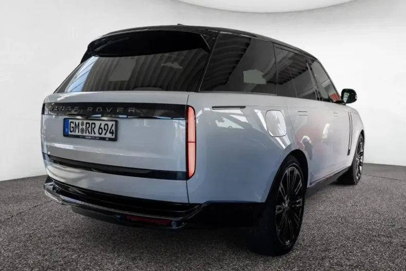 Land Rover Range Rover din 2024 cu 29.999 km - oferta LAN106412 - foto 2