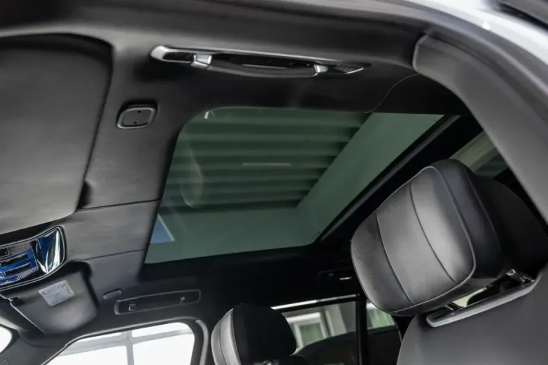 Land Rover Range Rover din 2024 cu 29.999 km - oferta LAN106412 - foto 18