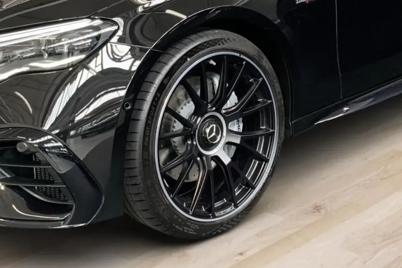 Mercedes-Benz E 53 AMG din 2024 cu 7.204 km - oferta MER106416 - foto 6