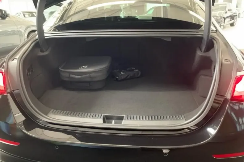 Mercedes-Benz E 53 AMG din 2024 cu 7.204 km - oferta MER106416 - foto 12