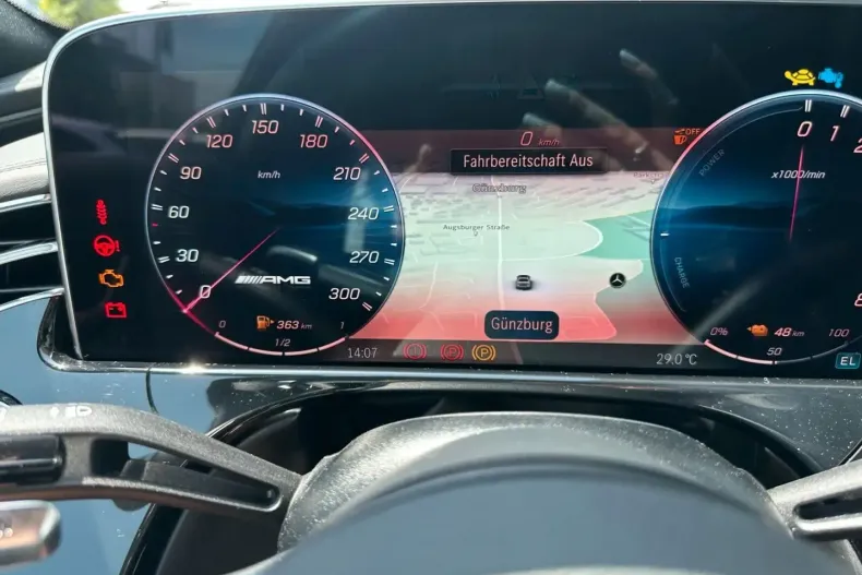 Mercedes-Benz E 53 AMG din 2024 cu 8.322 km - oferta MER106417 - foto 22