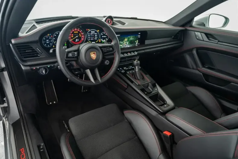 Porsche 992 din 2024 cu 7.459 km - oferta POR106427 - foto 9