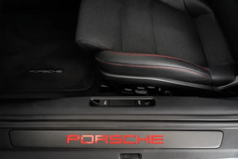 Porsche 992 din 2024 cu 7.459 km - oferta POR106427 - foto 10