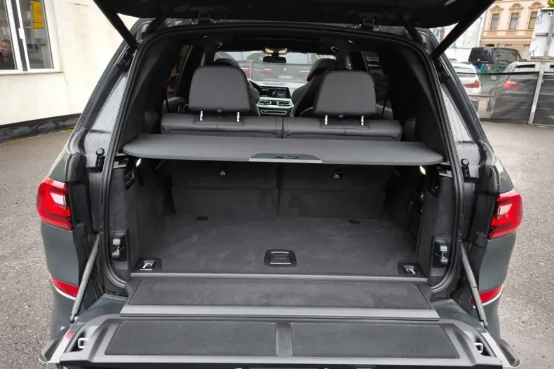 BMW X7 din 2022 cu 111.300 km - oferta BMW106432 - foto 13