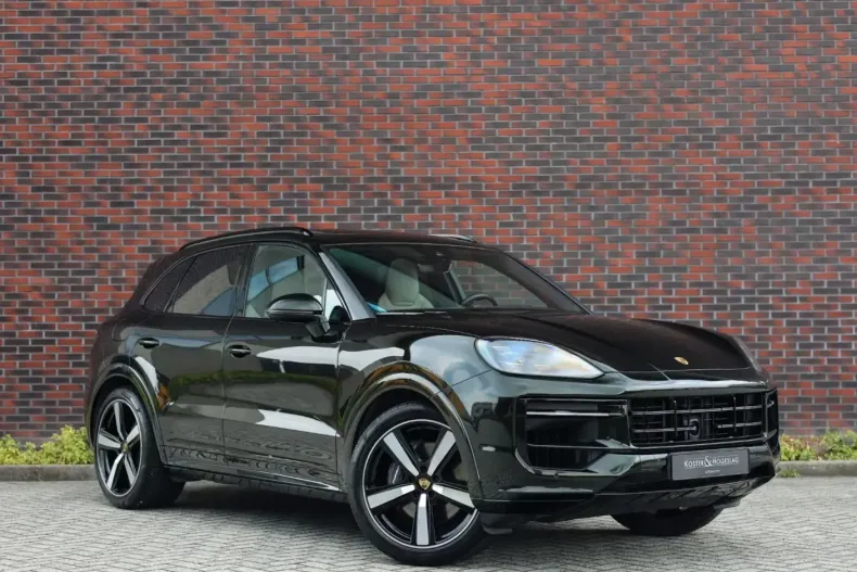 Porsche Cayenne din 2024 cu 22.056 km - oferta POR106433 - foto 1