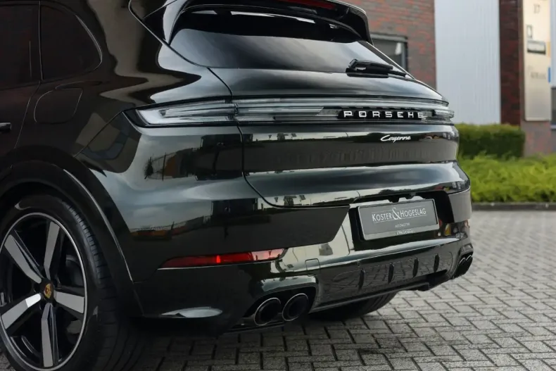 Porsche Cayenne din 2024 cu 22.056 km - oferta POR106433 - foto 9