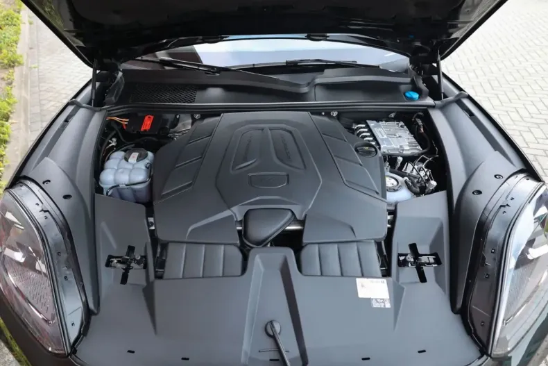 Porsche Cayenne din 2024 cu 22.056 km - oferta POR106433 - foto 13