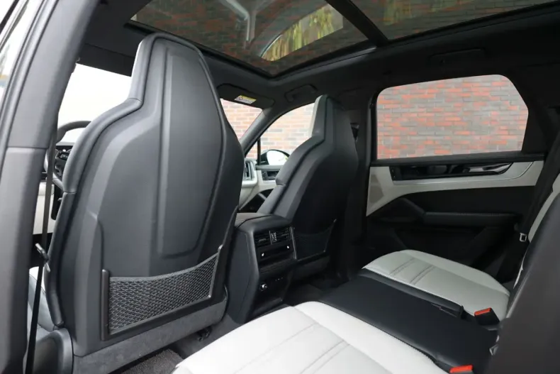 Porsche Cayenne din 2024 cu 22.056 km - oferta POR106433 - foto 20