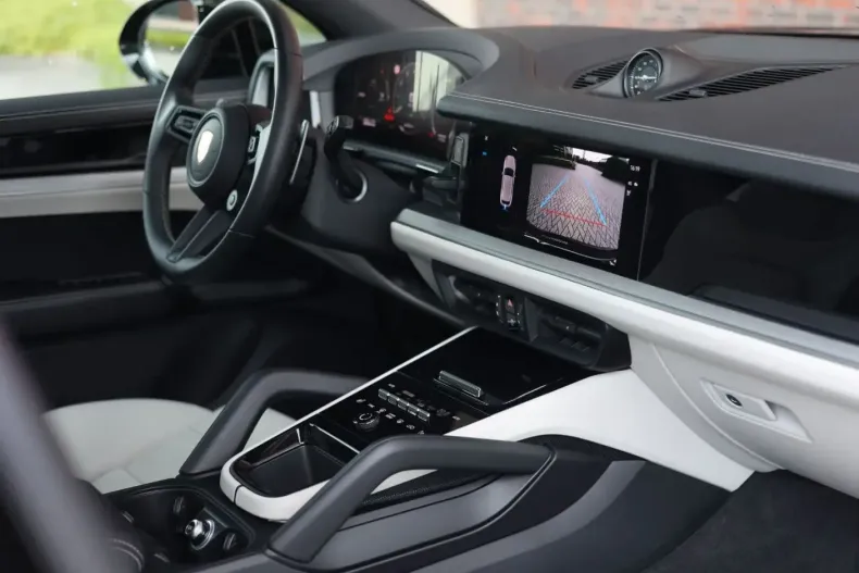 Porsche Cayenne din 2024 cu 22.056 km - oferta POR106433 - foto 23