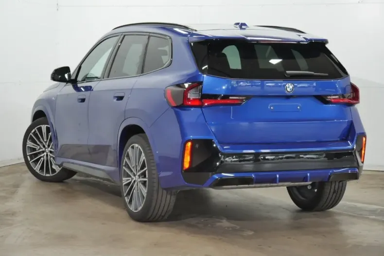 BMW X1 din 2024 cu 1.900 km - oferta BMW106436 - foto 3