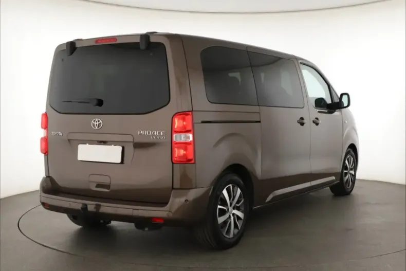 Toyota Proace (Verso) din 2024 cu 12.224 km - oferta TOY106440 - foto 5