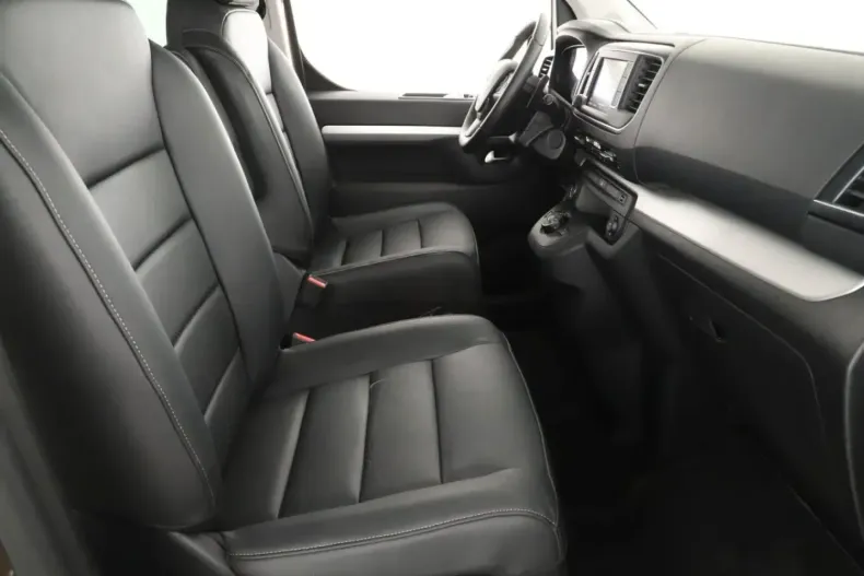 Toyota Proace (Verso) din 2024 cu 12.224 km - oferta TOY106440 - foto 7