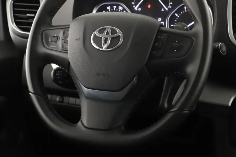 Toyota Proace (Verso) din 2024 cu 12.224 km - oferta TOY106440 - foto 15