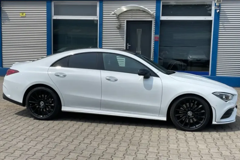 Mercedes-Benz CLA 250 din 2020 cu 64.500 km - oferta MER106443 - foto 4