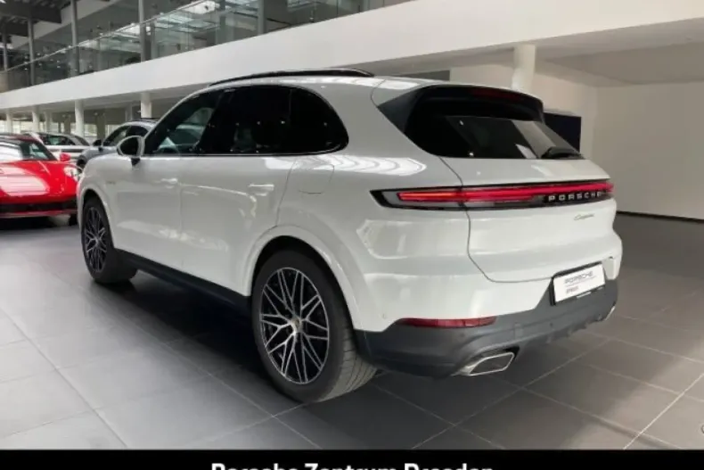 Porsche Cayenne din 2023 cu 32.888 km - oferta POR106449 - foto 3