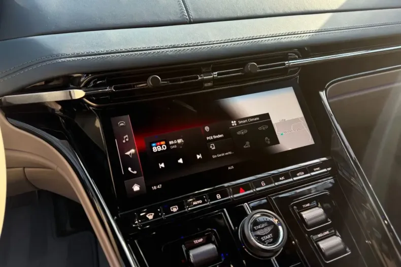 Aston Martin DB12 din 2024 cu 2.543 km - oferta AST106457 - foto 15