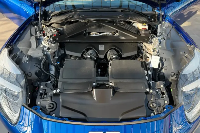 Aston Martin DB12 din 2024 cu 2.543 km - oferta AST106457 - foto 23