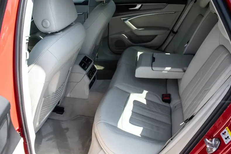 Audi A6 din 2022 cu 46.814 km - oferta AUD106459 - foto 19