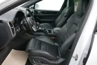 Porsche Cayenne din 2022 cu 66.962 km - oferta POR106472 - foto 8