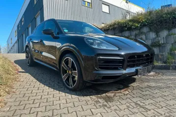 Porsche Cayenne din 2020 - oferta POR106473