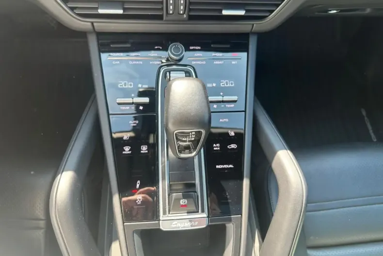 Porsche Cayenne din 2020 cu 89.999 km - oferta POR106473 - foto 17