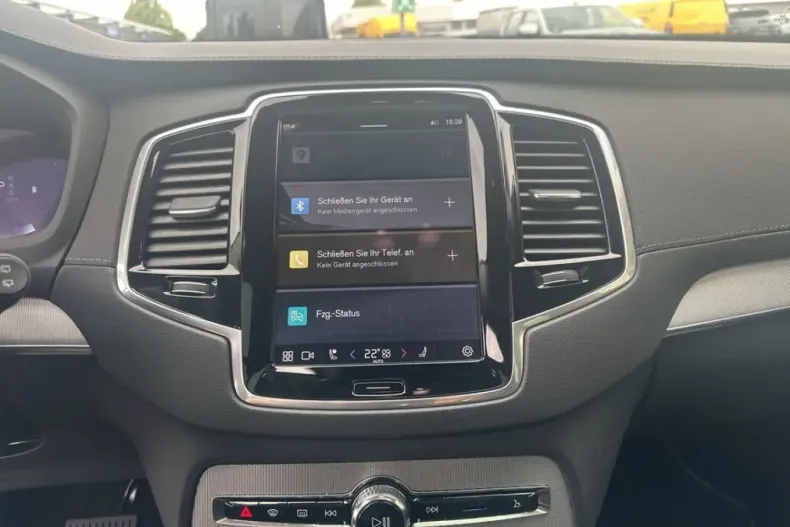 Volvo XC90 din 2024 cu 27.384 km - oferta VOL106487 - foto 12