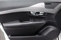 Volvo XC90 din 2022 cu 75.331 km - oferta VOL106488 - foto 10