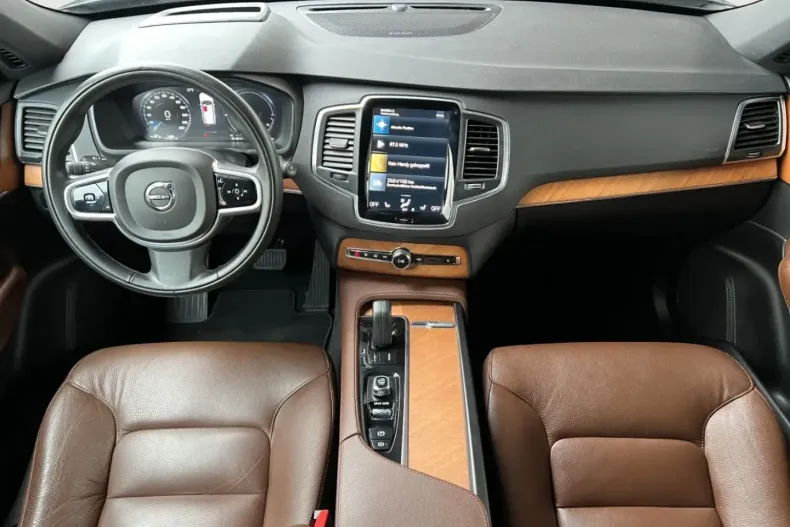 Volvo XC90 din 2021 cu 91.598 km - oferta VOL106493 - foto 1