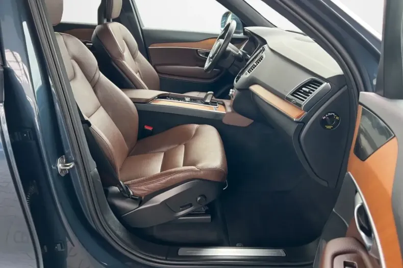 Volvo XC90 din 2021 cu 91.598 km - oferta VOL106493 - foto 19