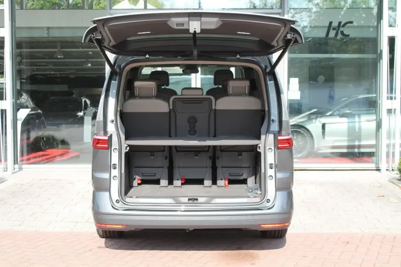 Volkswagen T7 Multivan din 2024 cu 12.500 km - oferta VOL106500 - foto 16