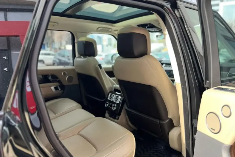 Land Rover Range Rover din 2020 cu 88.050 km - oferta LAN106502 - foto 25