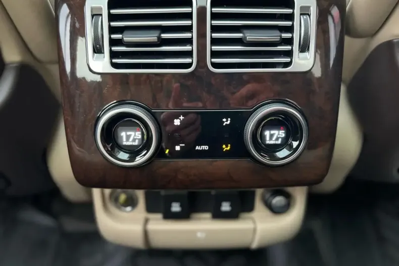 Land Rover Range Rover din 2020 cu 88.050 km - oferta LAN106502 - foto 27