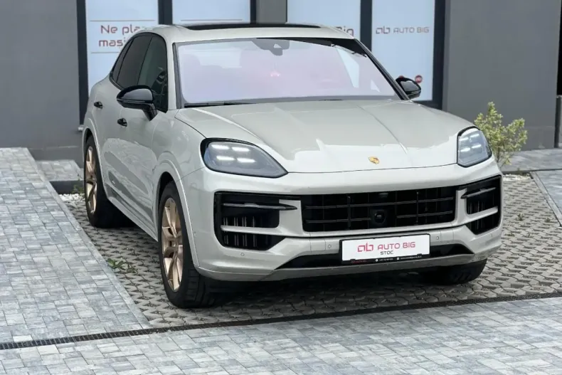 Porsche Cayenne din 2024 cu 15.300 km - oferta POR106504 - foto 2