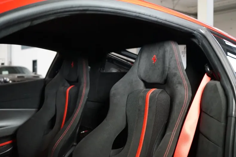 Ferrari 488 Pista din 2020 cu 12.444 km - oferta FER106523 - foto 13