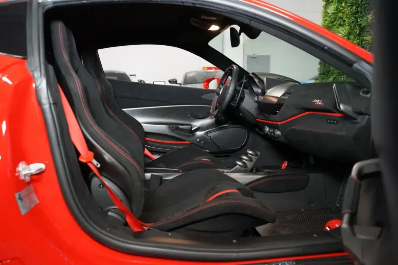 Ferrari 488 Pista din 2020 cu 12.444 km - oferta FER106523 - foto 16