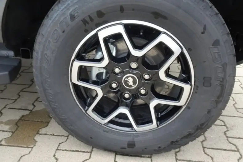 Ford Bronco din 2024 cu 5.980 km - oferta FOR106525 - foto 3