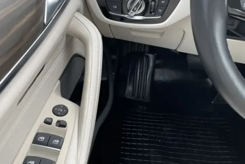 BMW 530 din 2021 cu 58.685 km - oferta BMW106527 - foto 12