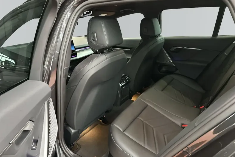 BMW 520 din 2024 cu 10.695 km - oferta BMW106528 - foto 9