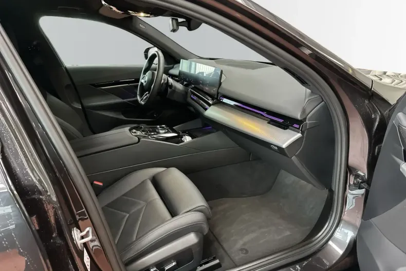 BMW 520 din 2024 cu 10.695 km - oferta BMW106528 - foto 11