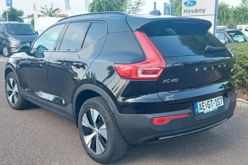 Volvo XC40 din 2023 cu 5.830 km - oferta VOL106532 - foto 12