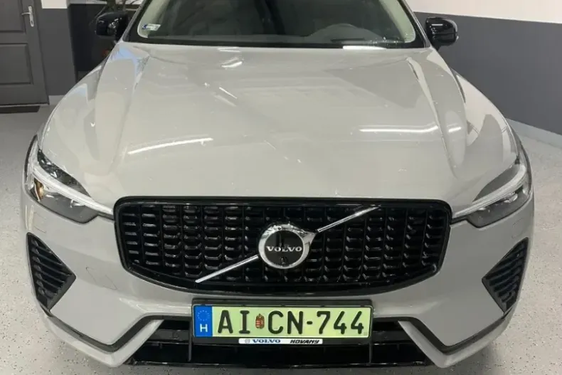 Volvo XC60 din 2024 cu 12.000 km - oferta VOL106534 - foto 2
