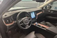 Volvo XC60 din 2024 cu 12.000 km - oferta VOL106534 - foto 14